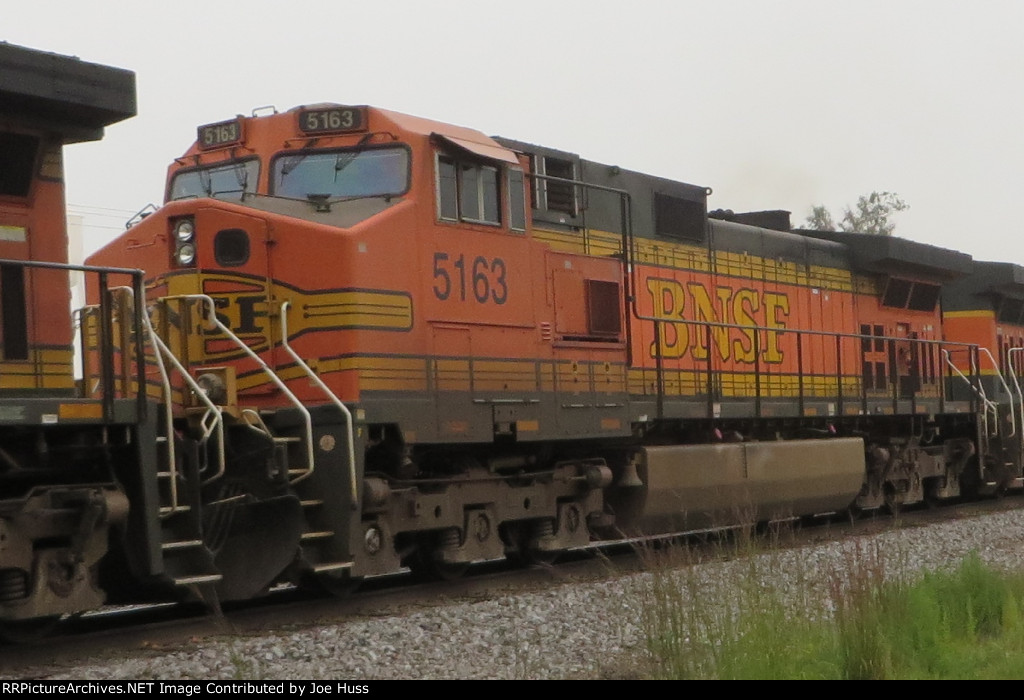 BNSF 5163